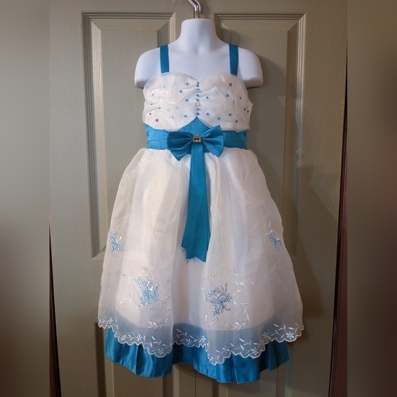 New with Tags Classic Fashion Party, wedding, baptism, Easter, T15 - Picture 1 of 2